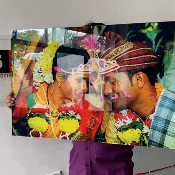 Acrylic Photo Frames, Custom Acrylic Photo Frames on Walls | Zestpics