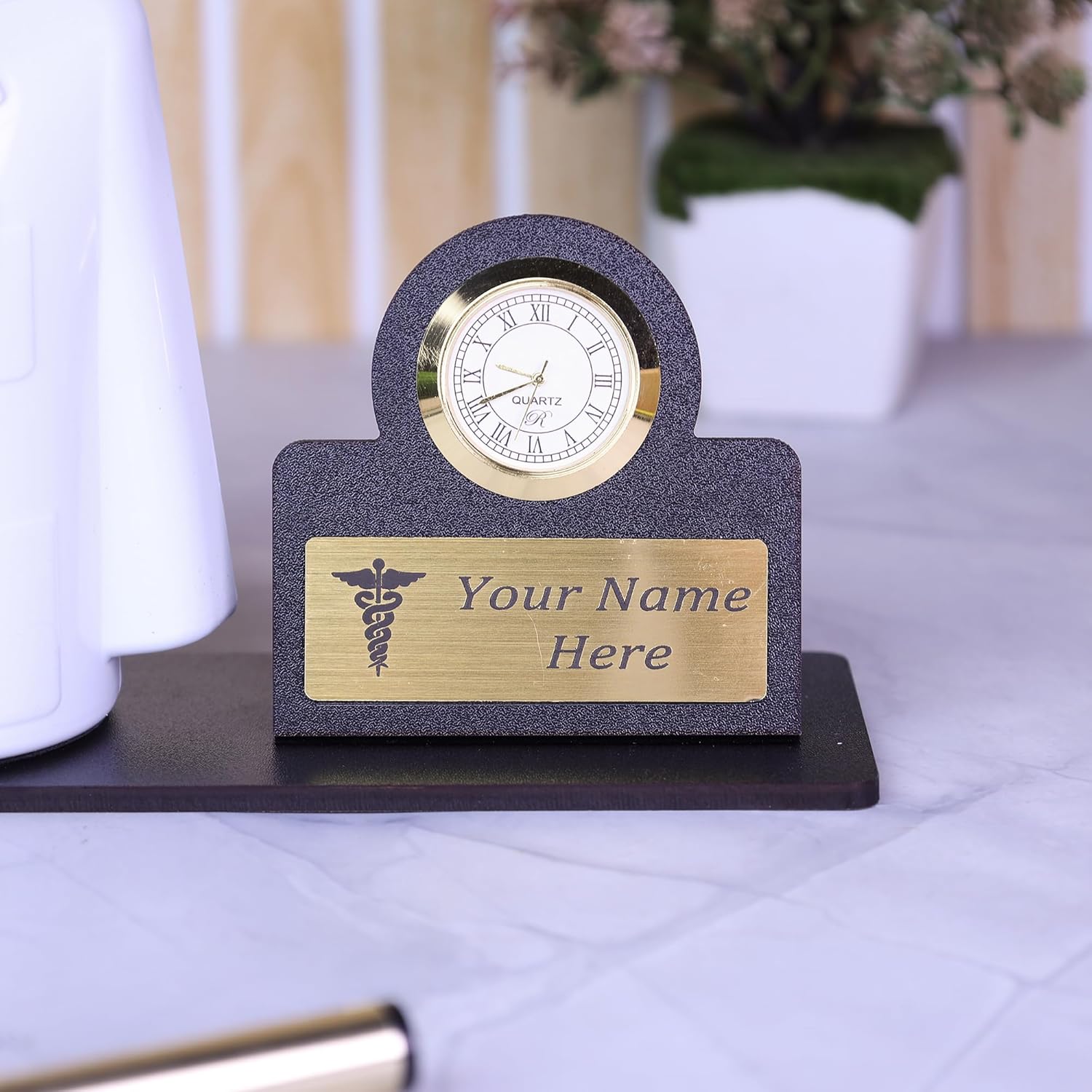 Best doctor appreciation gifts with personalized coat pen stand – Zestpics

