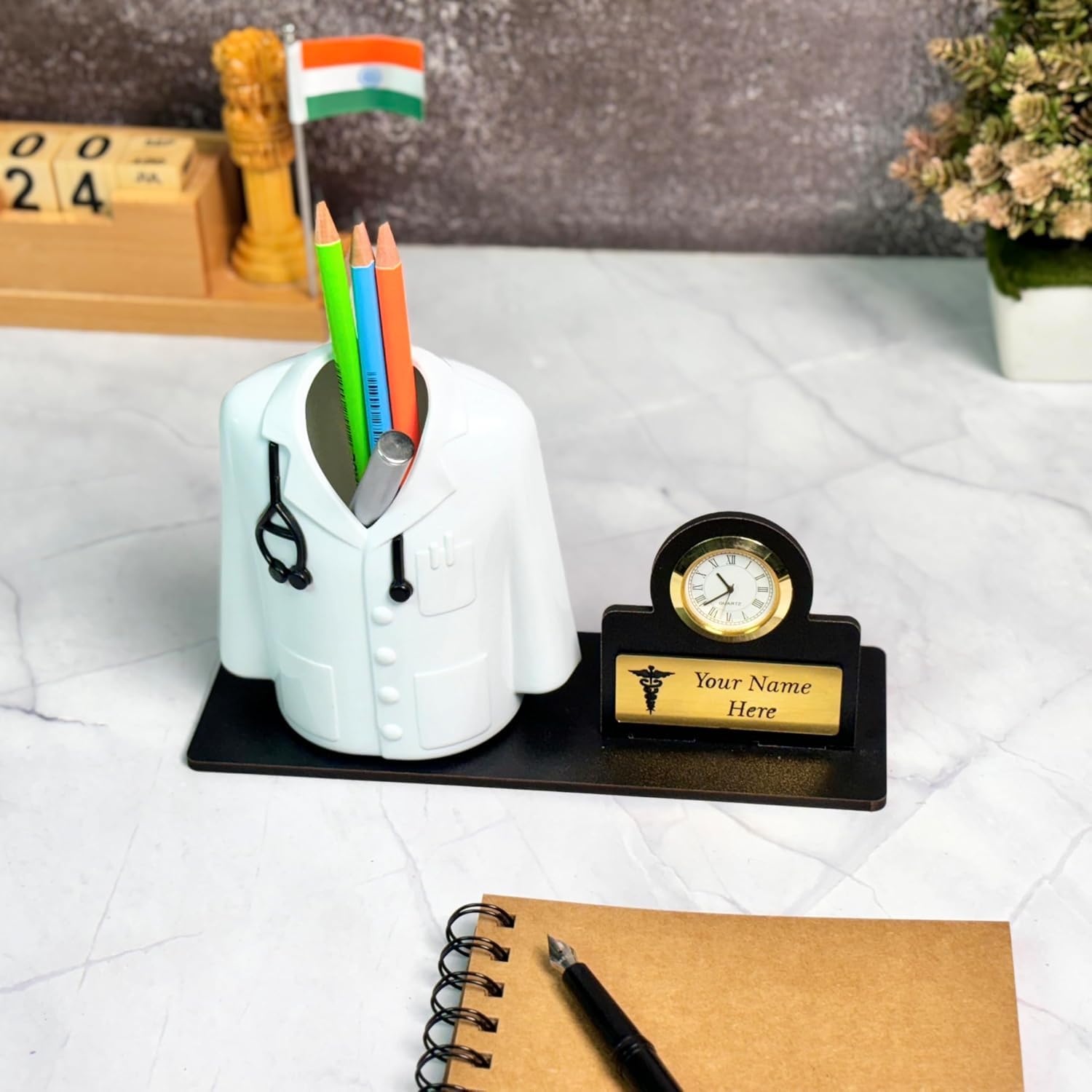 Customized doctor desk accessory with name engraved and retro clock – Zestpics

