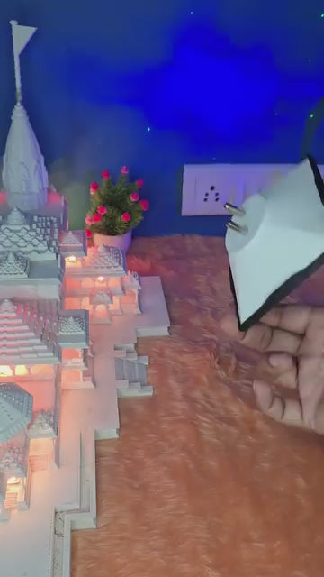 Heart-Lighting Photo Lamp – Personalised Bedside Keepsake