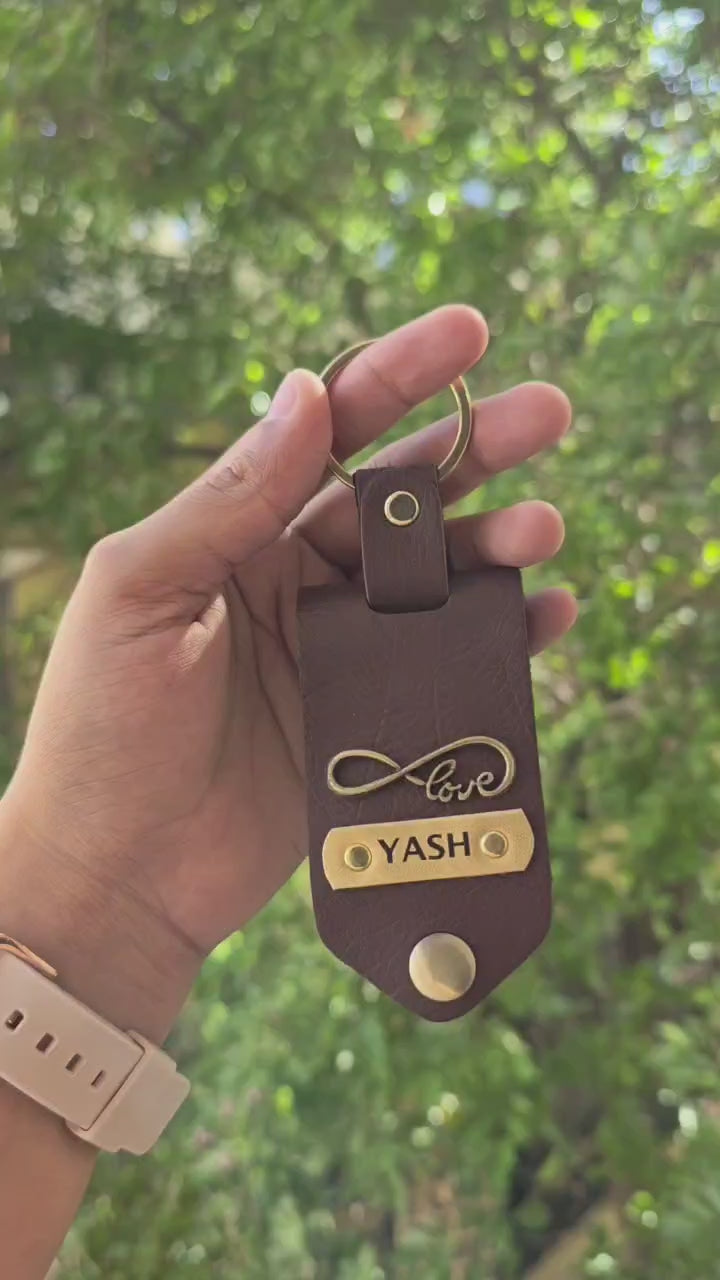 personalized leather keychain with name | Zestpics