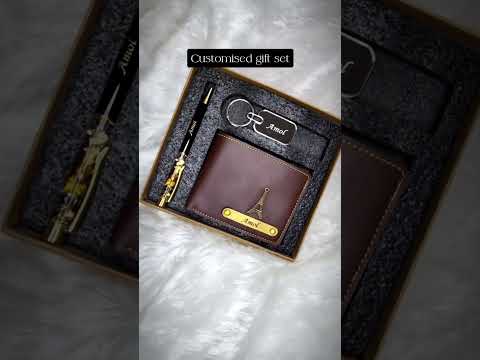 Personalised wine wallet shown with gift-set accessories – wallet listing only