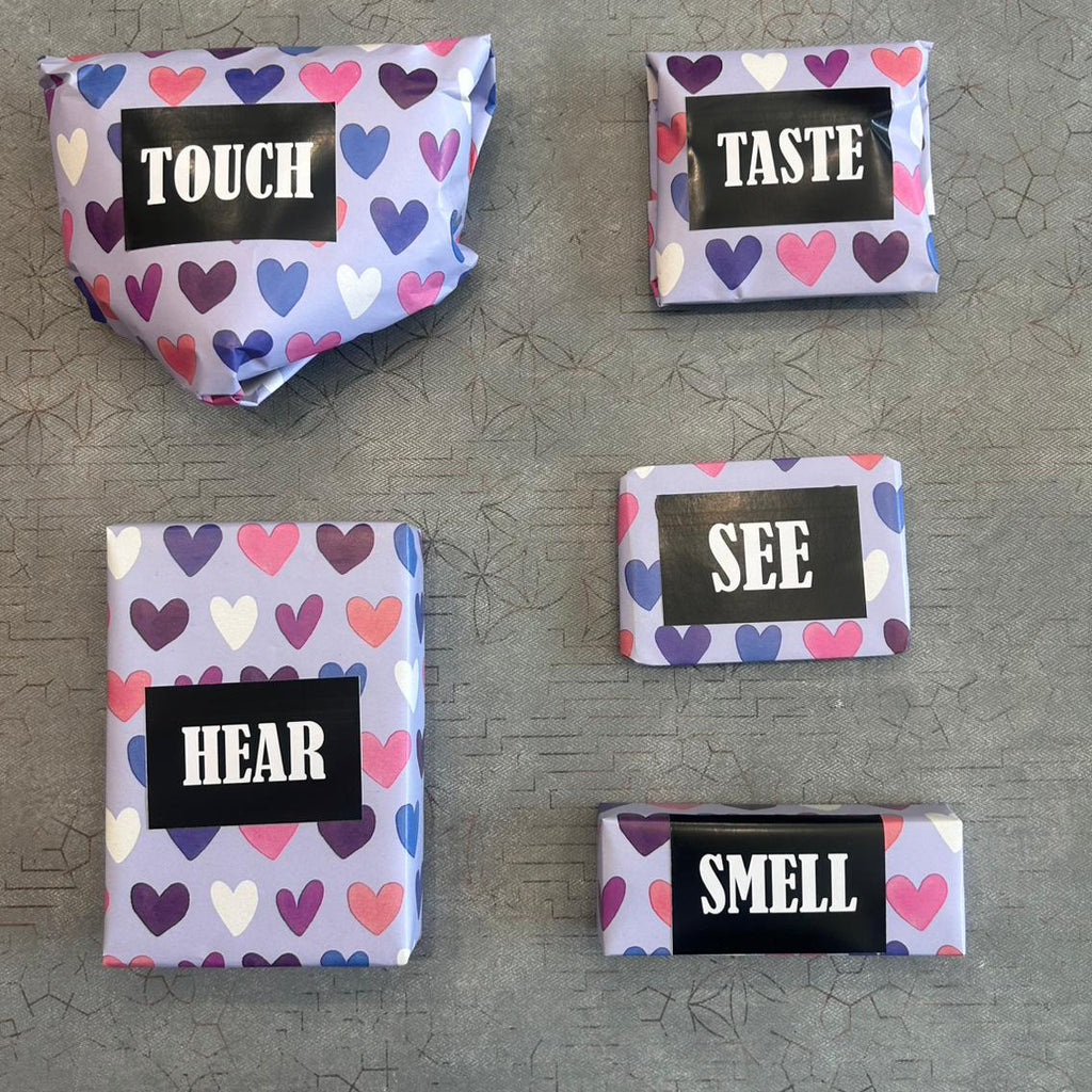 romantic personalised valentine gift for couples | Zestpics