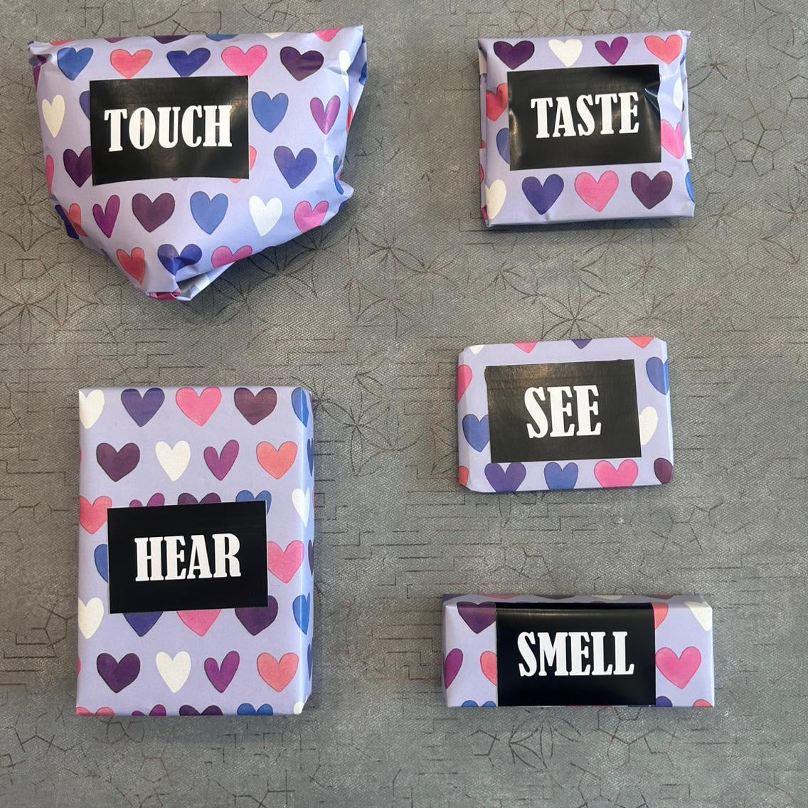 romantic personalised valentine gift for couples | Zestpics