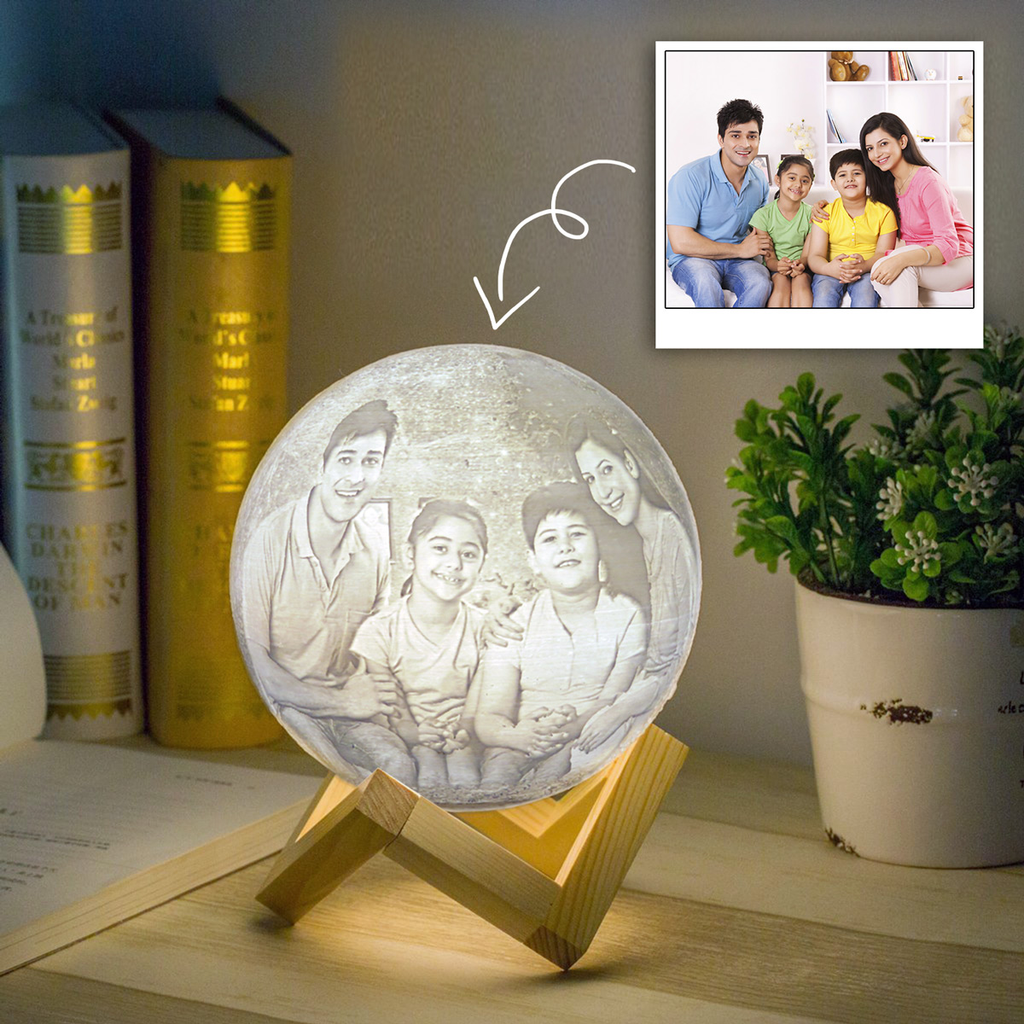 Your photo turned into a personalised 3D moon lamp – Zestpics