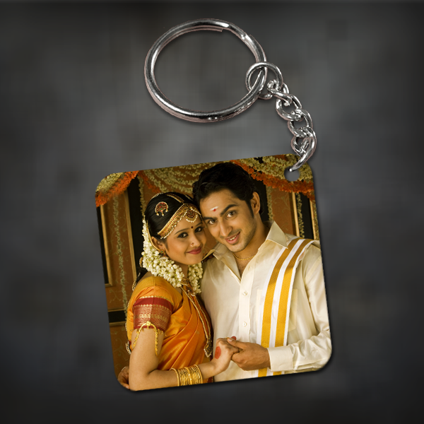 Preserve a special anniversary, birthday, wedding, or even first date, with a personalized calendar keychain. Our calendar keychains are crafted just for you. They are perfect gifts for your partner or even yourself, to often remind you of that special day. Buy Anniversary Key Chains Online in India with Custom Photo Printing | Zestpics