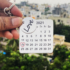 Buy/ Send Personalized Anniversary/Birthday Calendar Date Keychain India | Zestpics