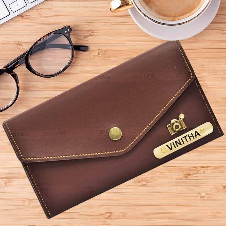 Buy Personalized Wallets & Women Cluthes Online India at Best Prices from Zestpics