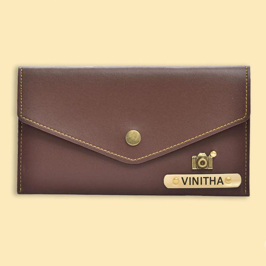 Buy Personalized Wallets & Women Cluthes Online India at Best Prices from Zestpics